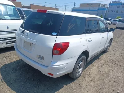 Mitsubishi LANCER VAN