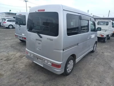 Daihatsu Atrai Wagon