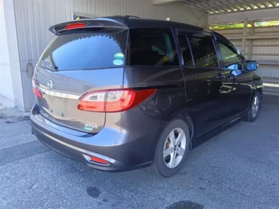 Nissan LAFESTA