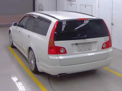 Nissan STAGEA