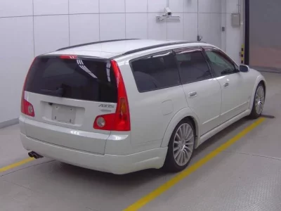 Nissan STAGEA
