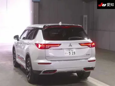 Mitsubishi OUTLANDER PHEV
