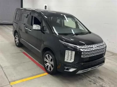 Mitsubishi DELICA D5