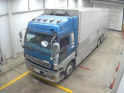 Isuzu TRUCK