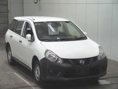 Nissan AD