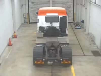 Isuzu TRUCK