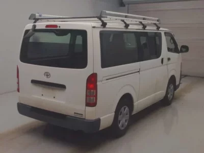 Toyota REGIUS ACE VAN