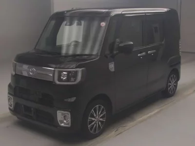 Toyota PIXIS MEGA