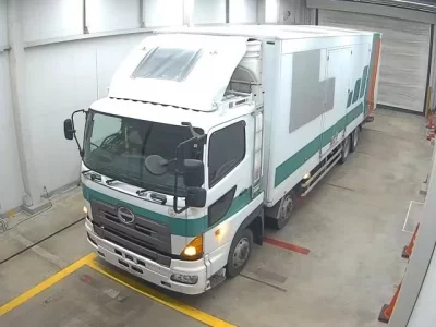 Hino TRUCK