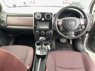 Mazda VERISA