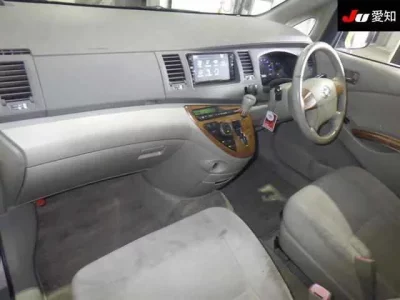 Toyota ISIS