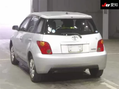 Toyota IST