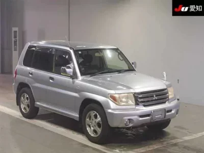 Mitsubishi PAJERO IO