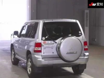 Mitsubishi PAJERO IO