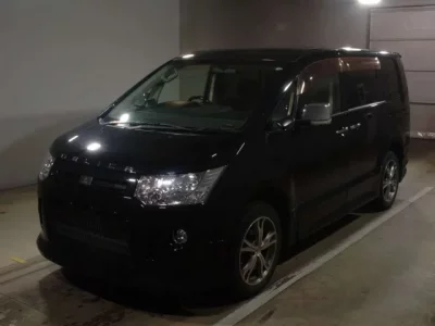 Mitsubishi DELICA D5