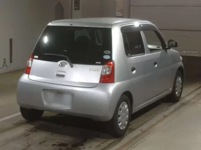 Daihatsu Esse