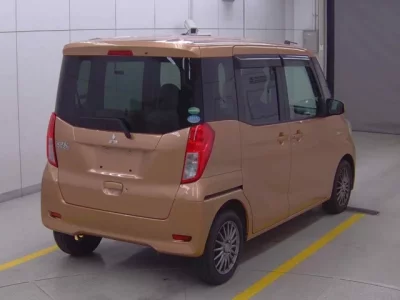Mitsubishi EK SPACE