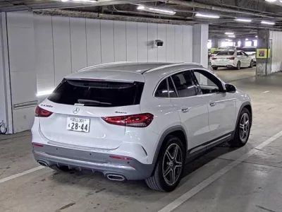 Mercedes-Benz GLA CLASS