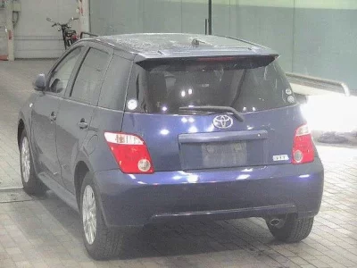 Toyota IST