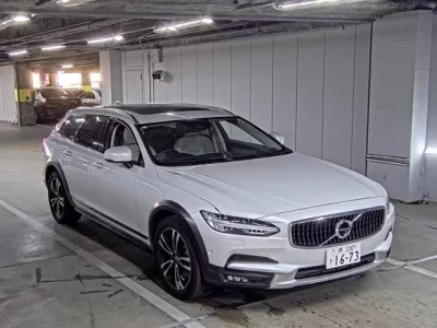 Volvo V90