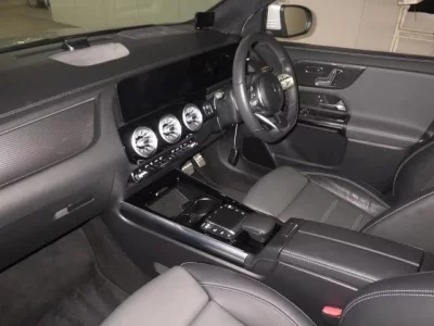 Mercedes-Benz GLA CLASS