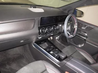 Mercedes-Benz B CLASS