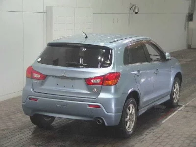 Mitsubishi RVR