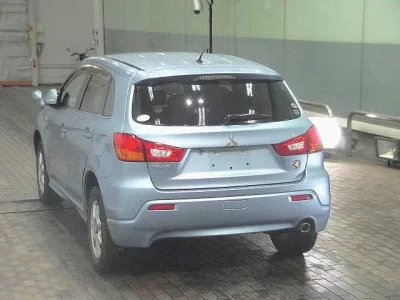 Mitsubishi RVR