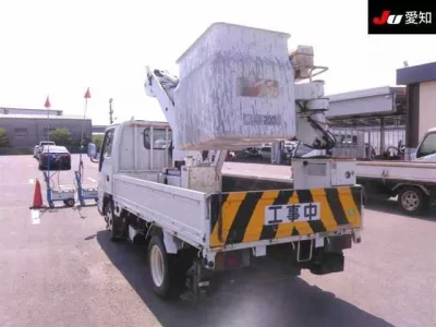 Isuzu ELF