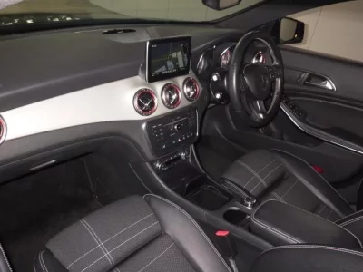Mercedes-Benz CLA CLASS