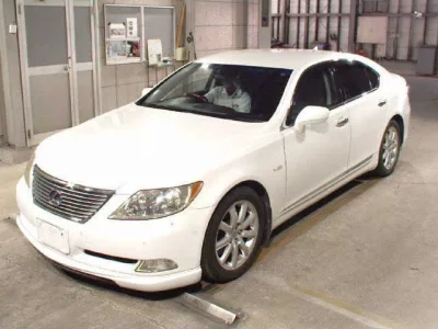 Lexus LS