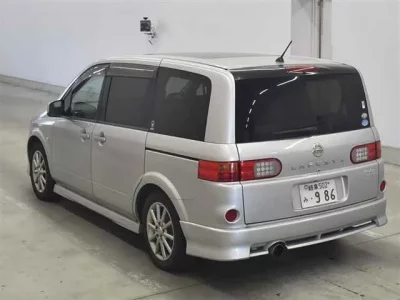 Nissan LAFESTA