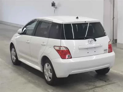 Toyota IST