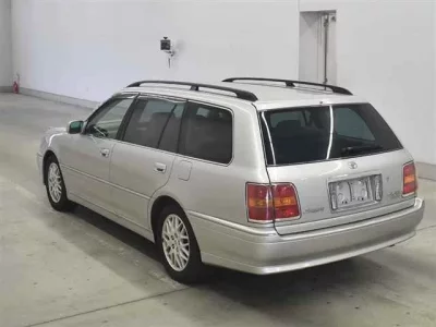 Toyota CROWN ESTATE