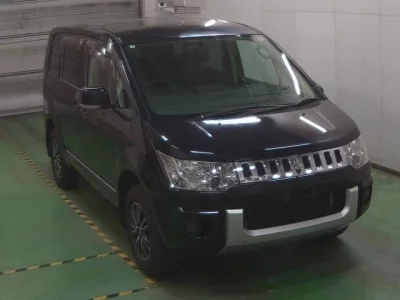 Mitsubishi DELICA D5