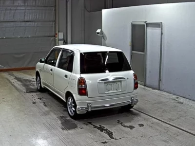Daihatsu MIRA
