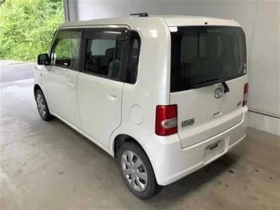 Toyota PIXIS SPACE