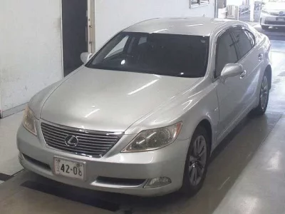 Lexus LS