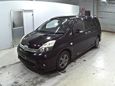 Toyota ISIS