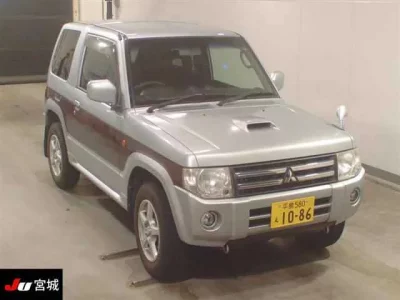 Mitsubishi PAJERO MINI