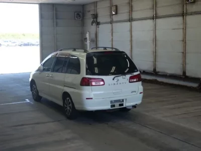 Nissan LIBERTY