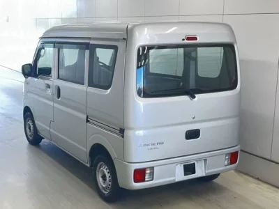 Mitsubishi MINICAB VAN