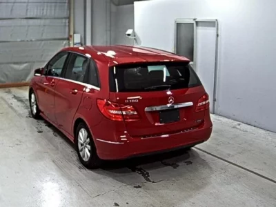 Mercedes-Benz B CLASS