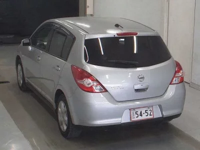 Nissan TIIDA