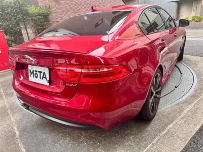 Jaguar XE