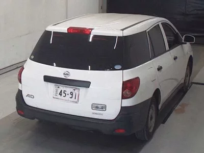 Nissan AD
