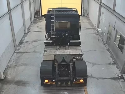 Isuzu TRUCK