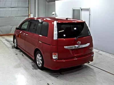 Toyota ISIS