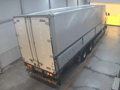 Isuzu TRUCK