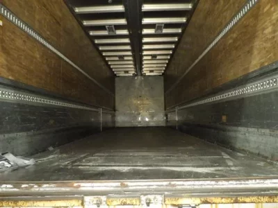 Isuzu TRUCK
